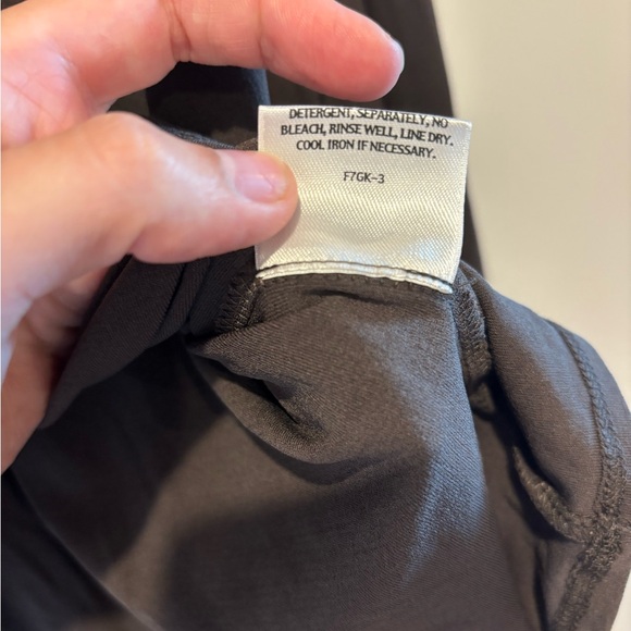 Eileen Fisher Stretch Silk Jersey Turtleneck Top size large 100% silk - Picture 4 of 5